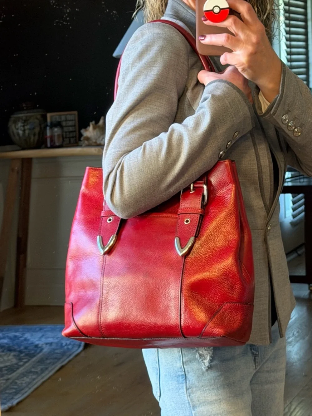 Wilson’s Leather office siren Y2K style red leather shoulder bag silver (GUC) - Picture 4 of 17